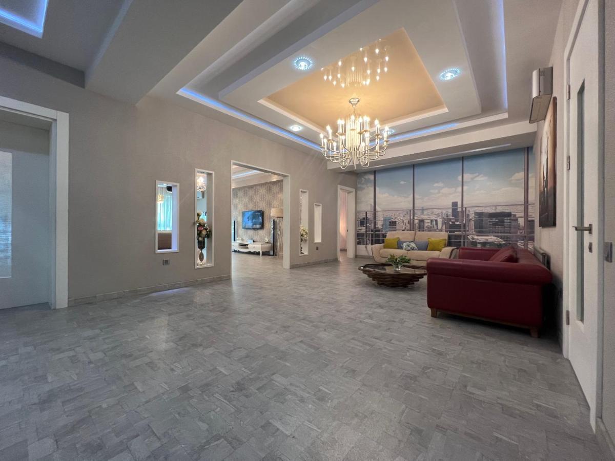 Megafun Luxury Family Apartment Bakú Exterior foto